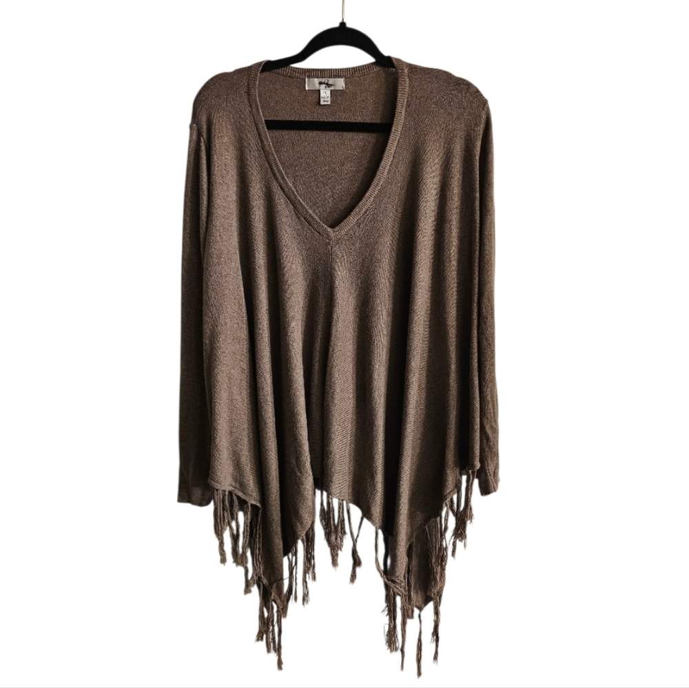 One7Six. Tan Fringe Women's Poncho Sweater. Size 1X.